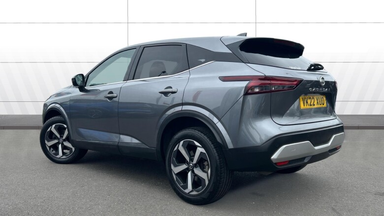 Nissan Qashqai 1.3 DiG-T MH N-Connecta 5dr Petrol Hatchback